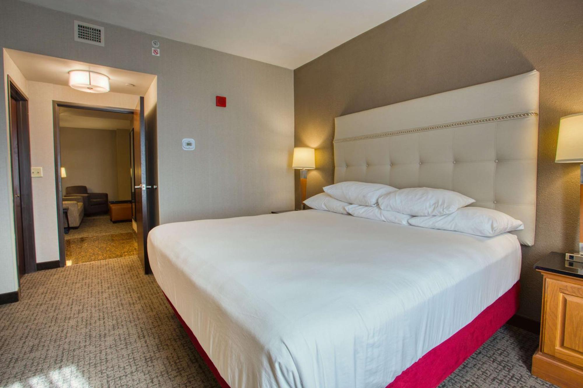 Drury Inn & Suites San Antonio Near La Cantera Eksteriør bilde