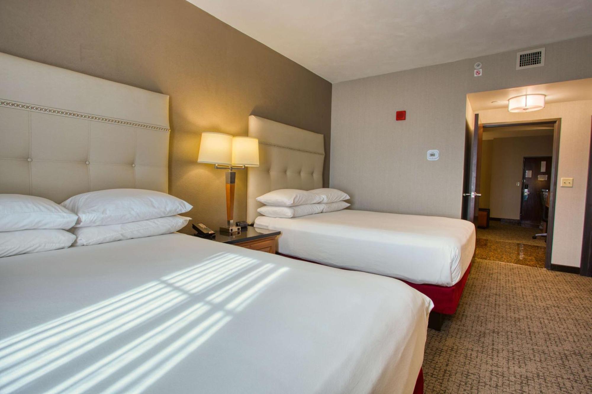 Drury Inn & Suites San Antonio Near La Cantera Eksteriør bilde